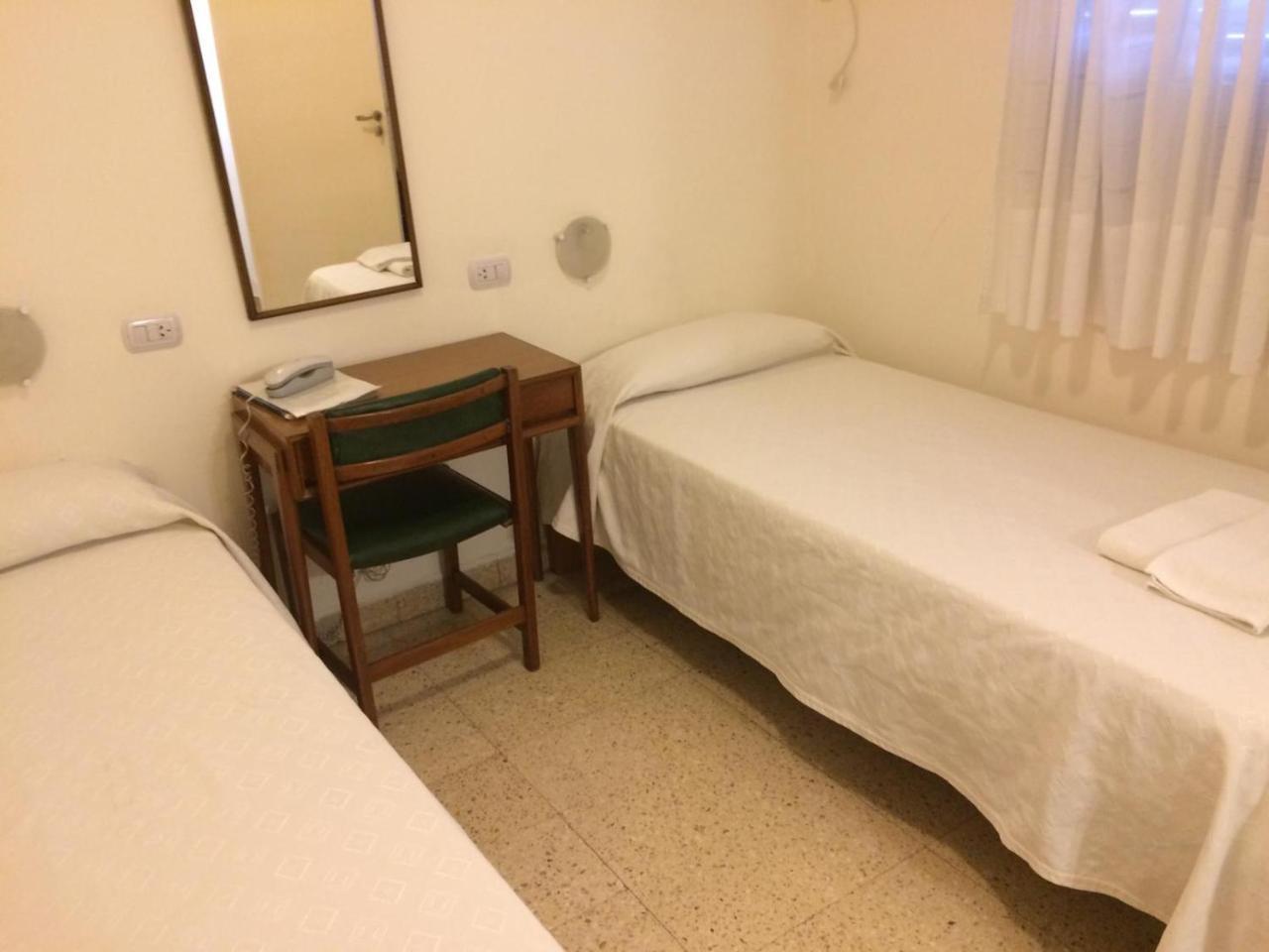 Hotel Pico General Pico Ngoại thất bức ảnh