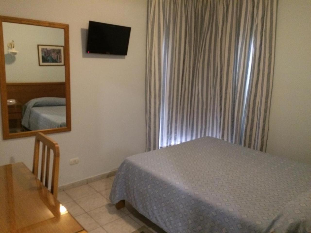 Hotel Pico General Pico Ngoại thất bức ảnh