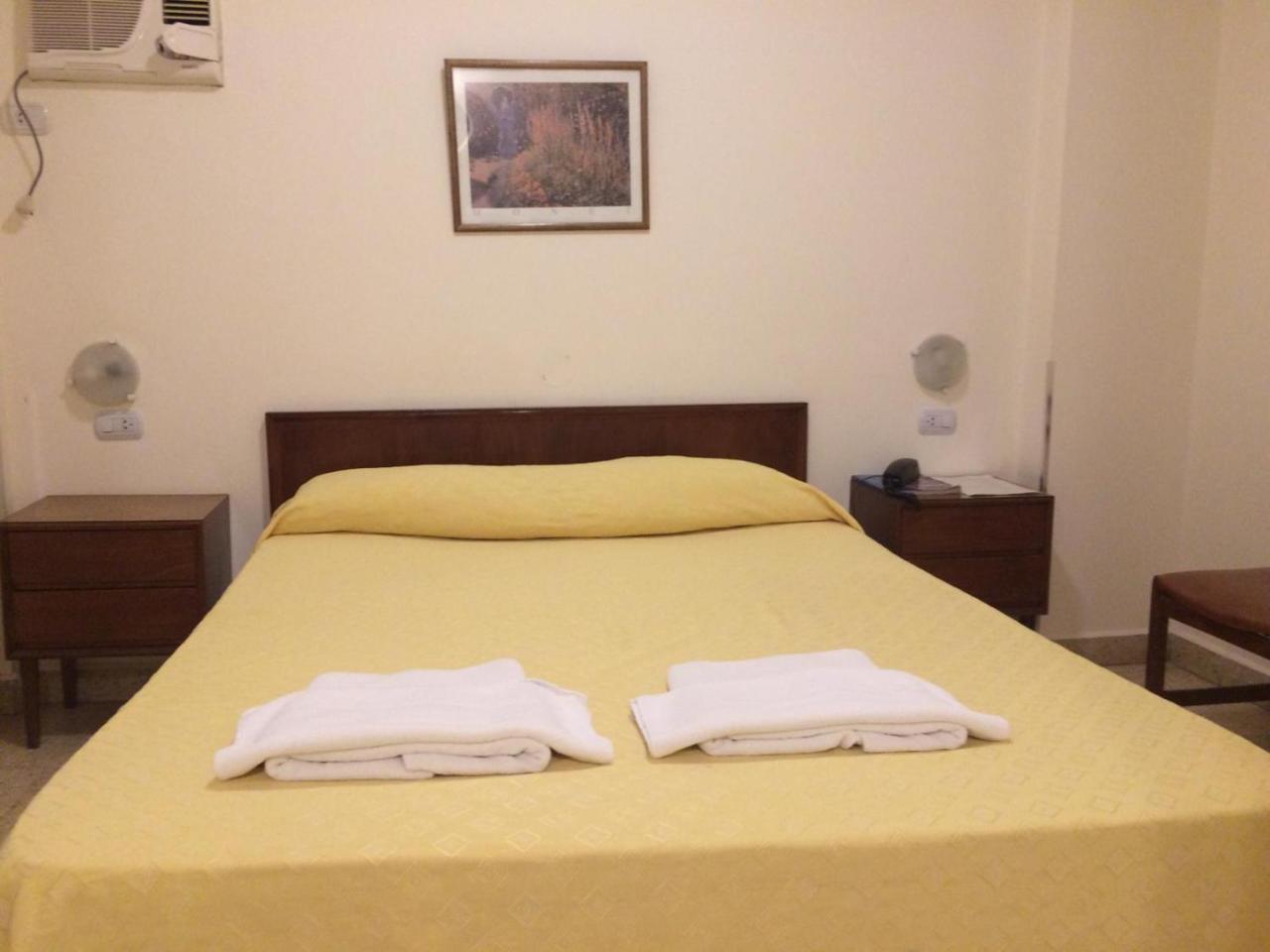 Hotel Pico General Pico Ngoại thất bức ảnh
