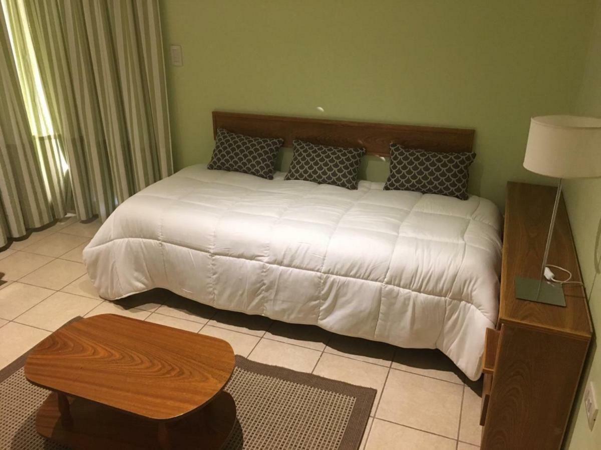 Hotel Pico General Pico Ngoại thất bức ảnh
